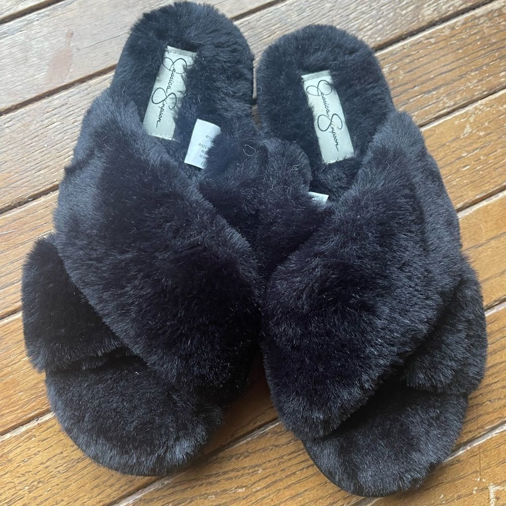 Jessica Simpson faux fur bedroom shoes - Picture 3 of 4